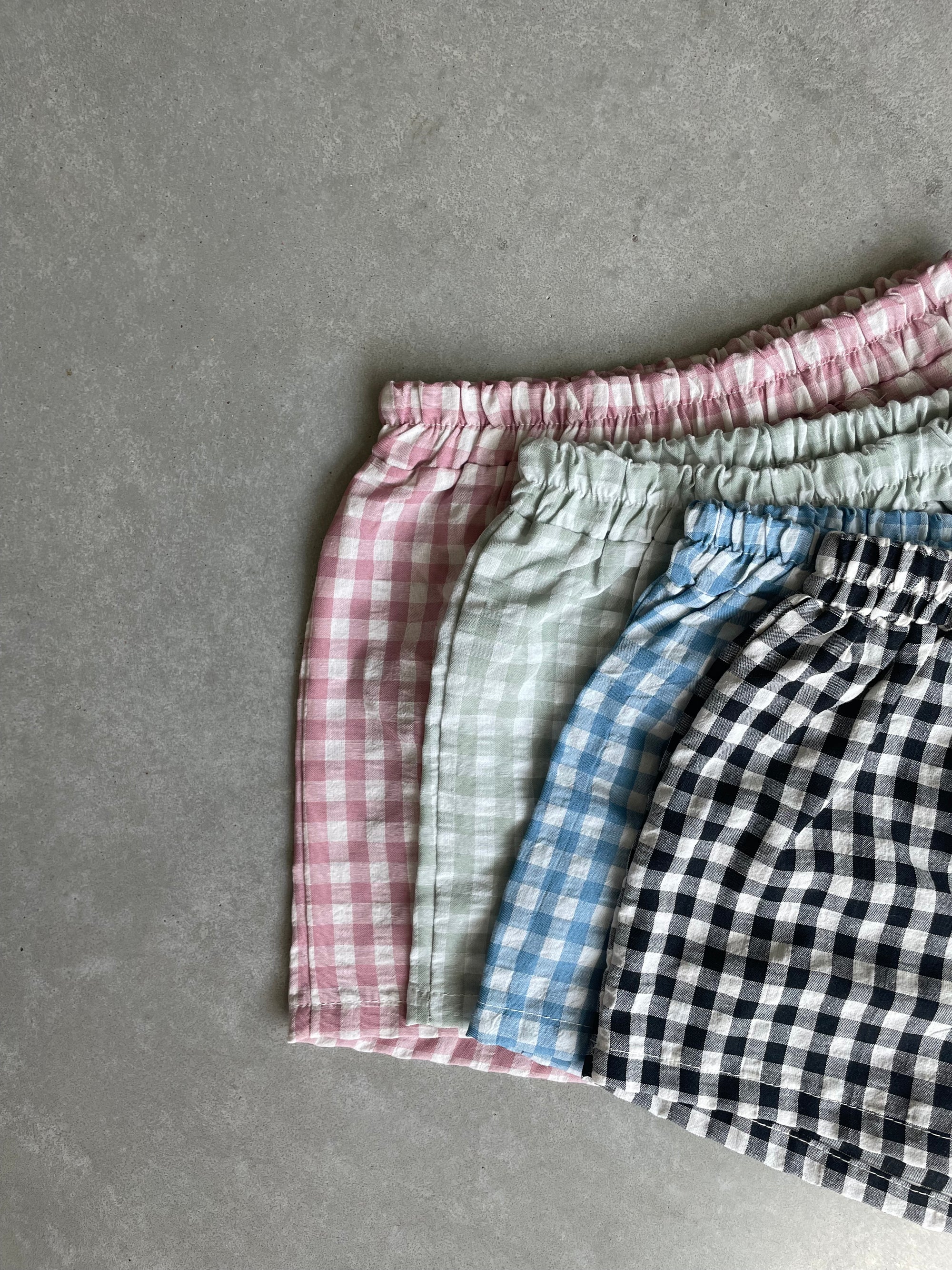 Checkered summer short - zwart