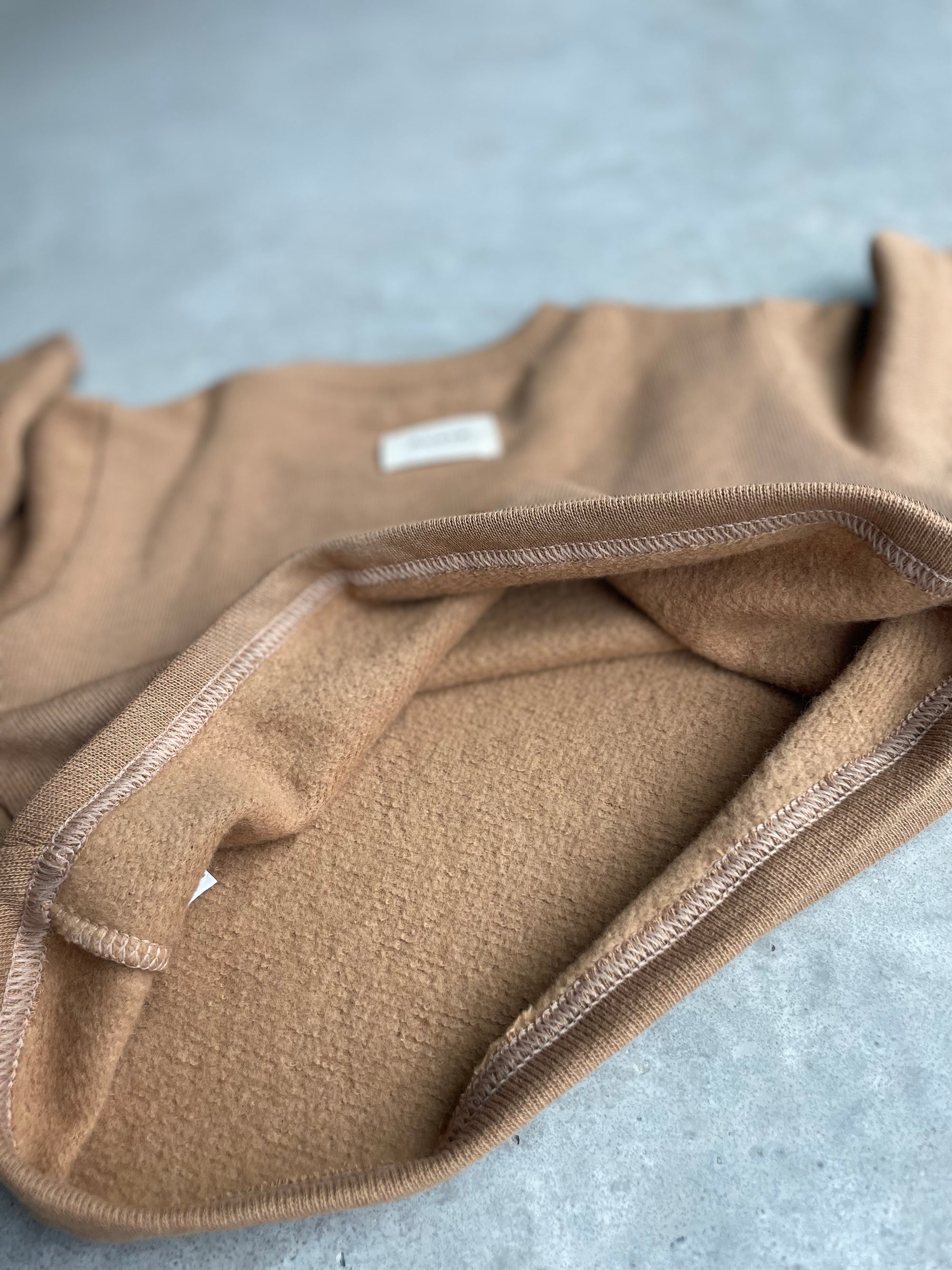 Basic sweater - bruin
