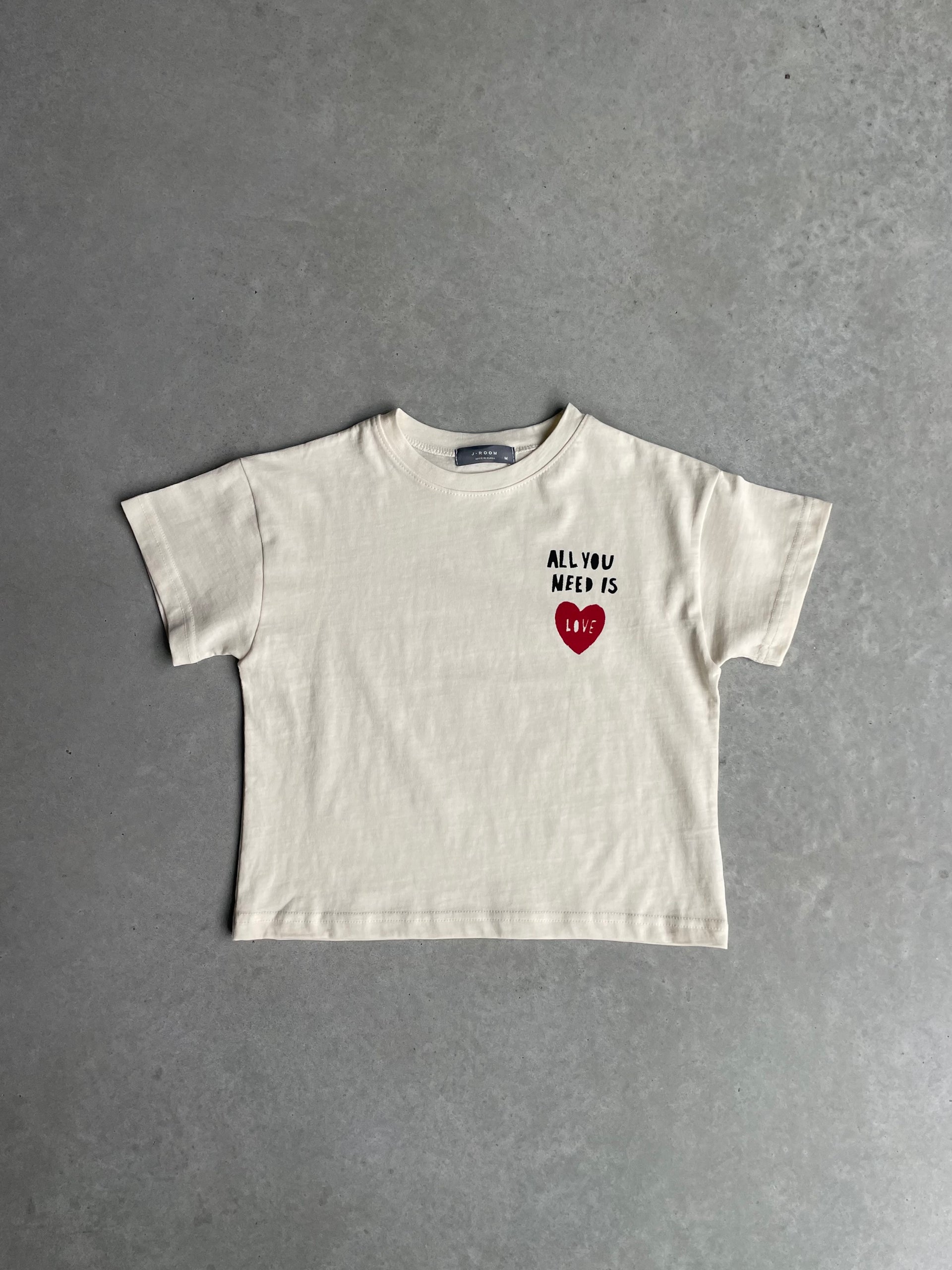 All you need is love tee