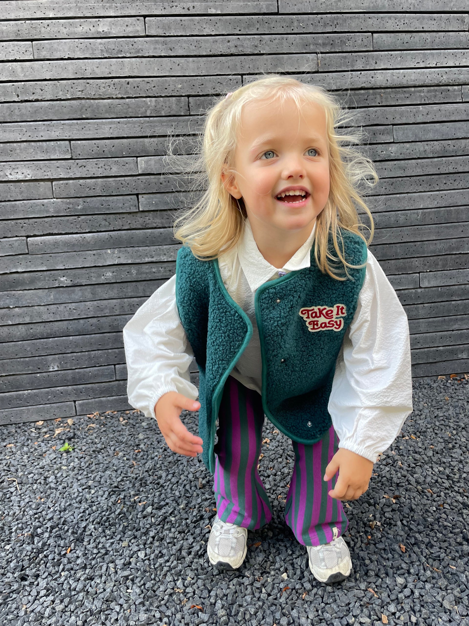 Heart-shaped button blouse