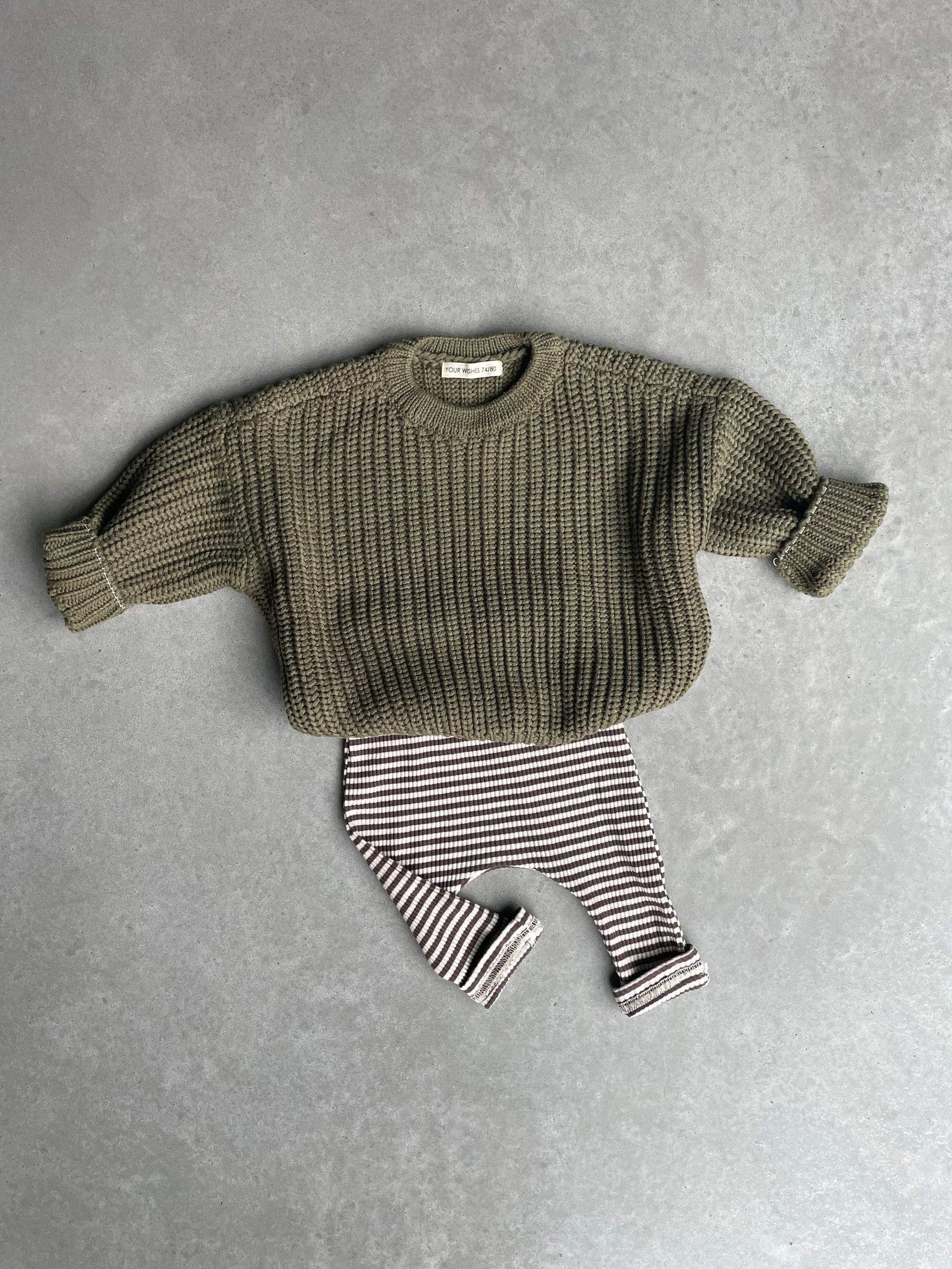 Oversized knitted sweater - kaki