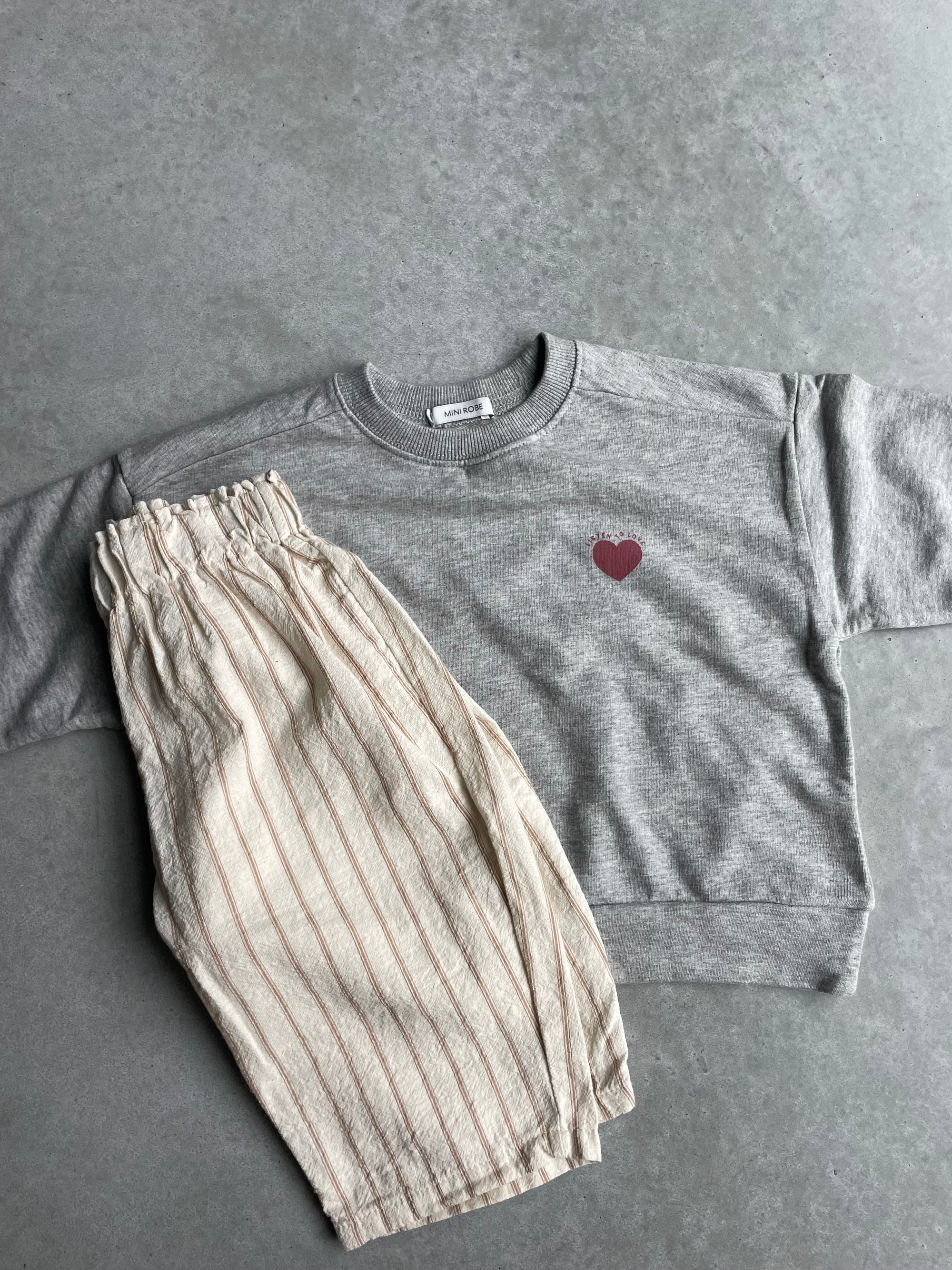 Oversized heart sweatshirt - grijs