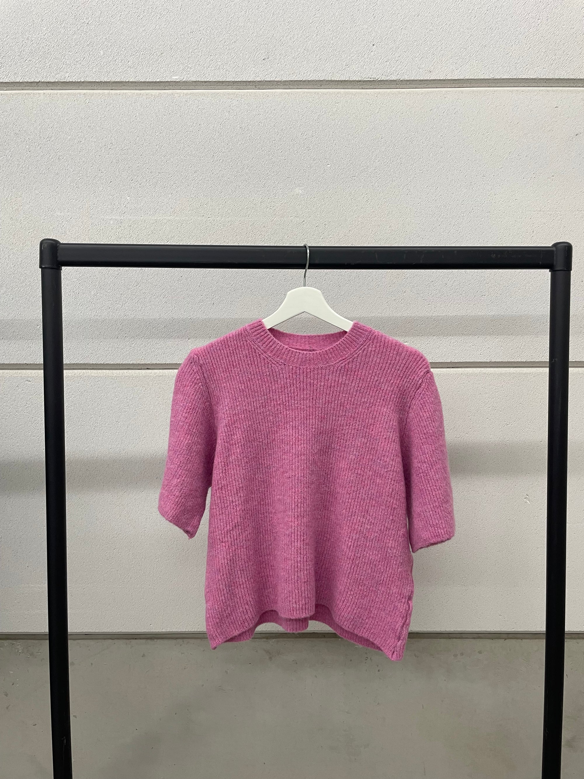 Oversized knitted t-shirt