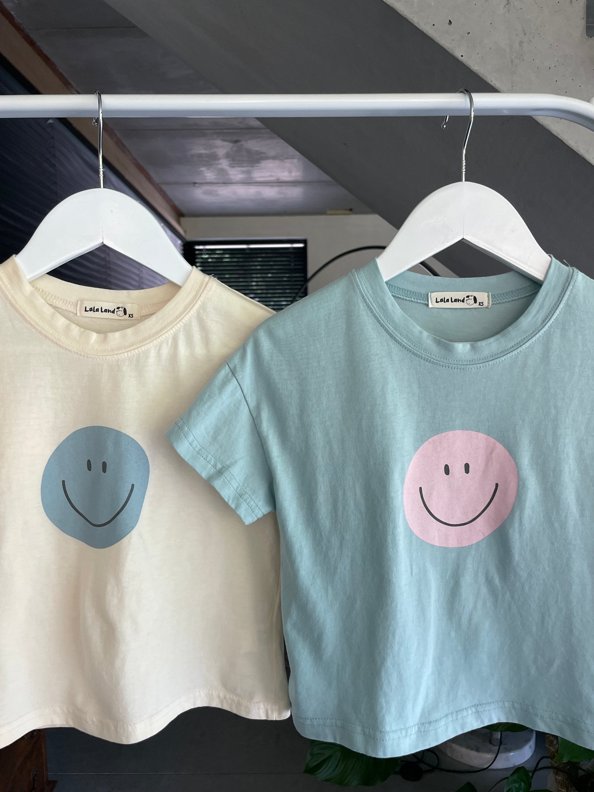 Smiley tee - blauw