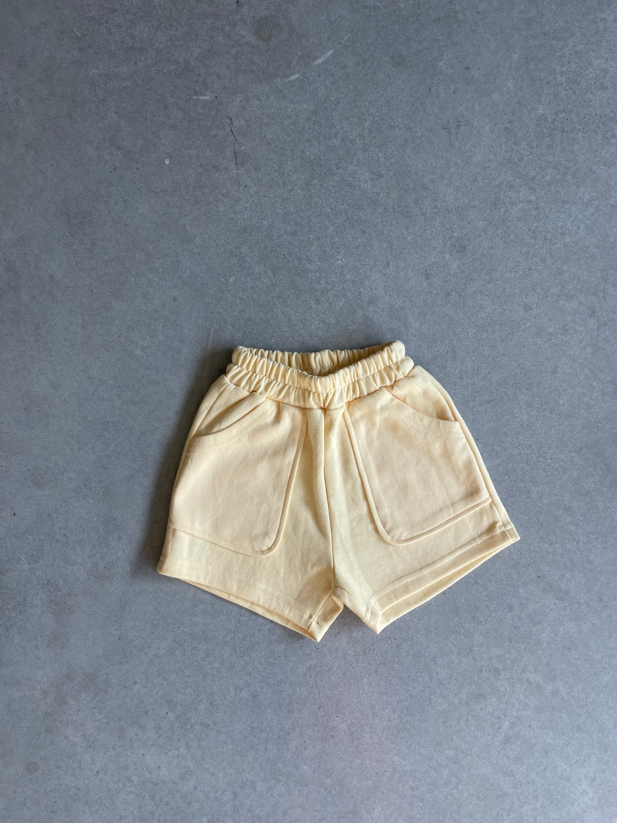 Spring short - geel