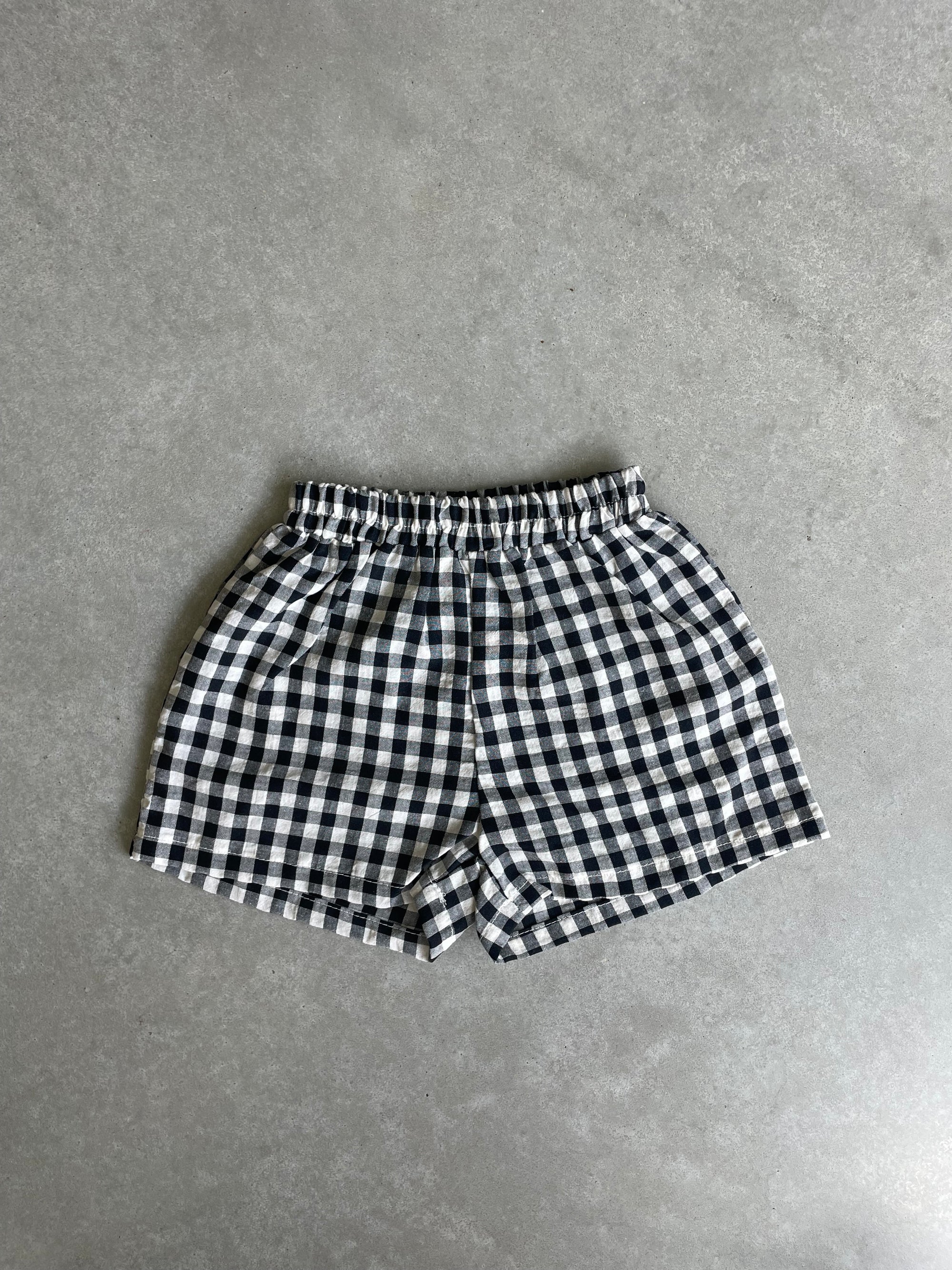 Checkered summer short - zwart