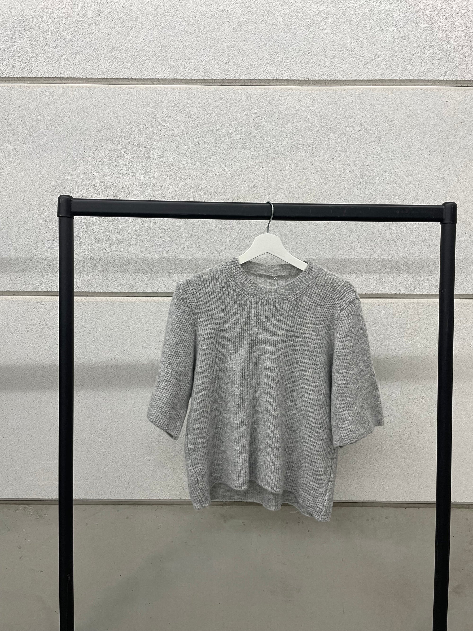 Oversized knitted t-shirt