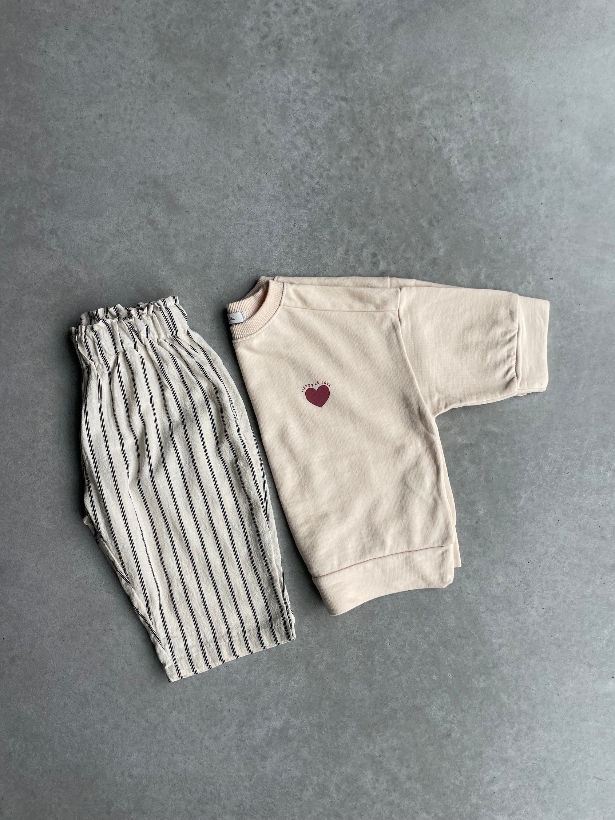 Oversized heart sweatshirt - lichtbeige