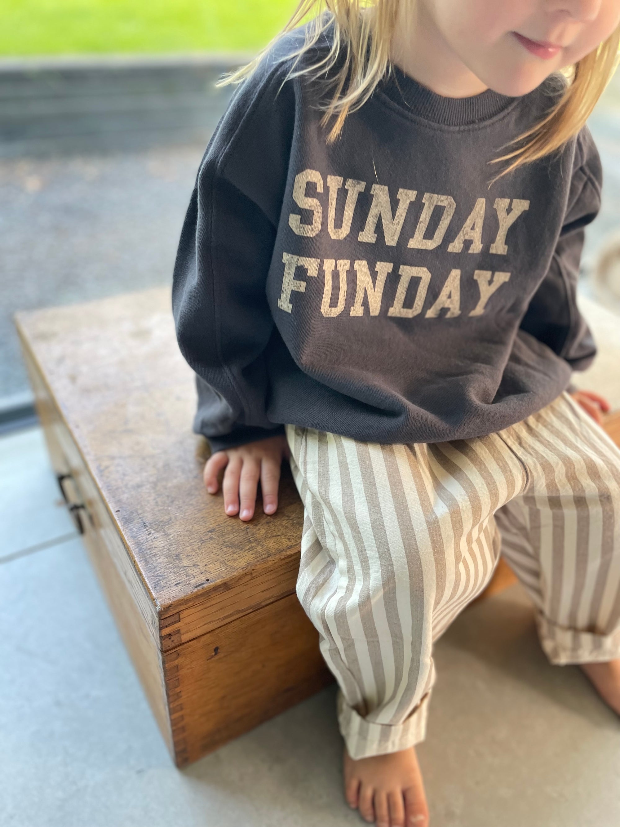 Oversized sunday funday sweater - beige