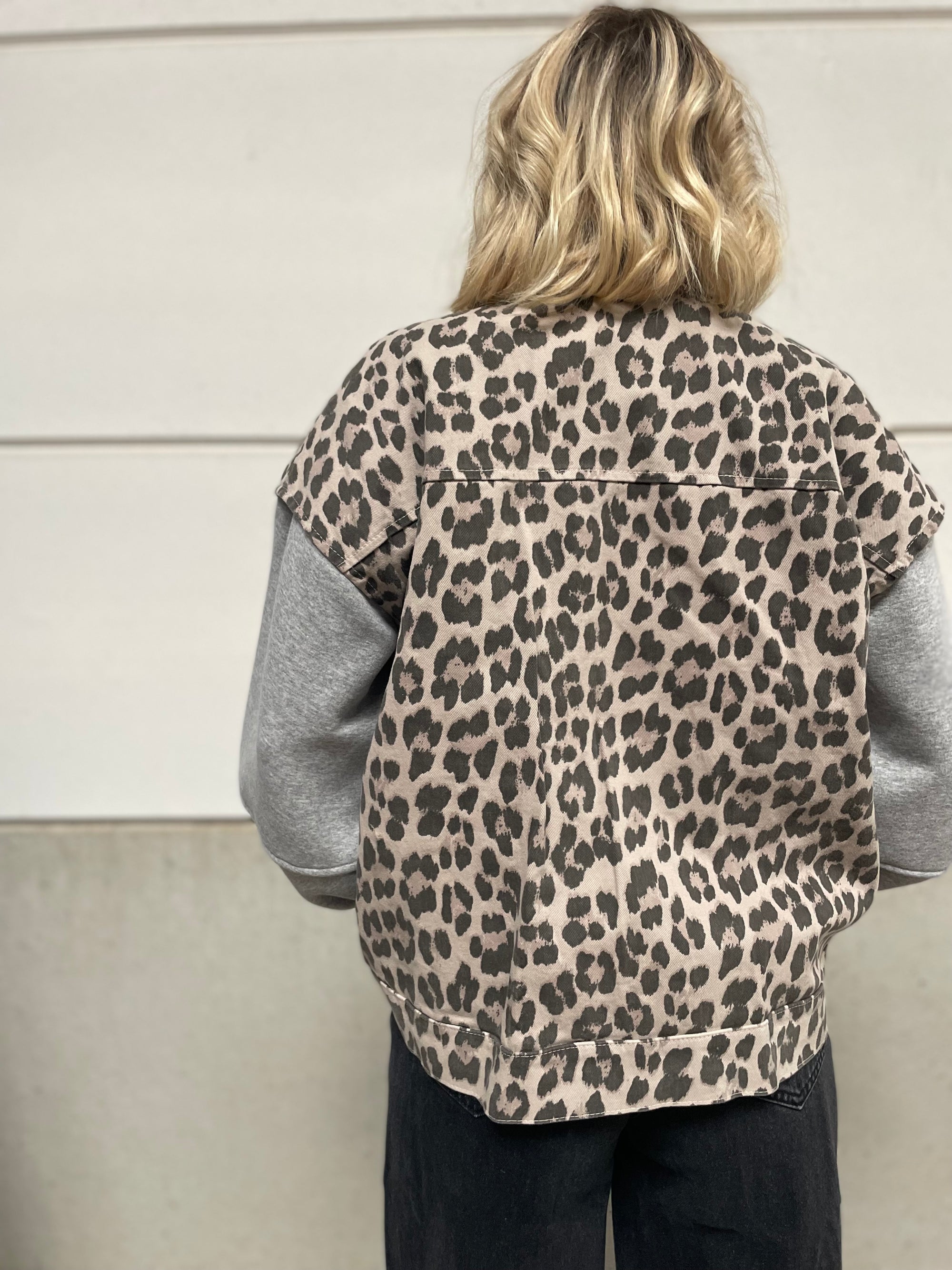 Oversized leopard denim vest