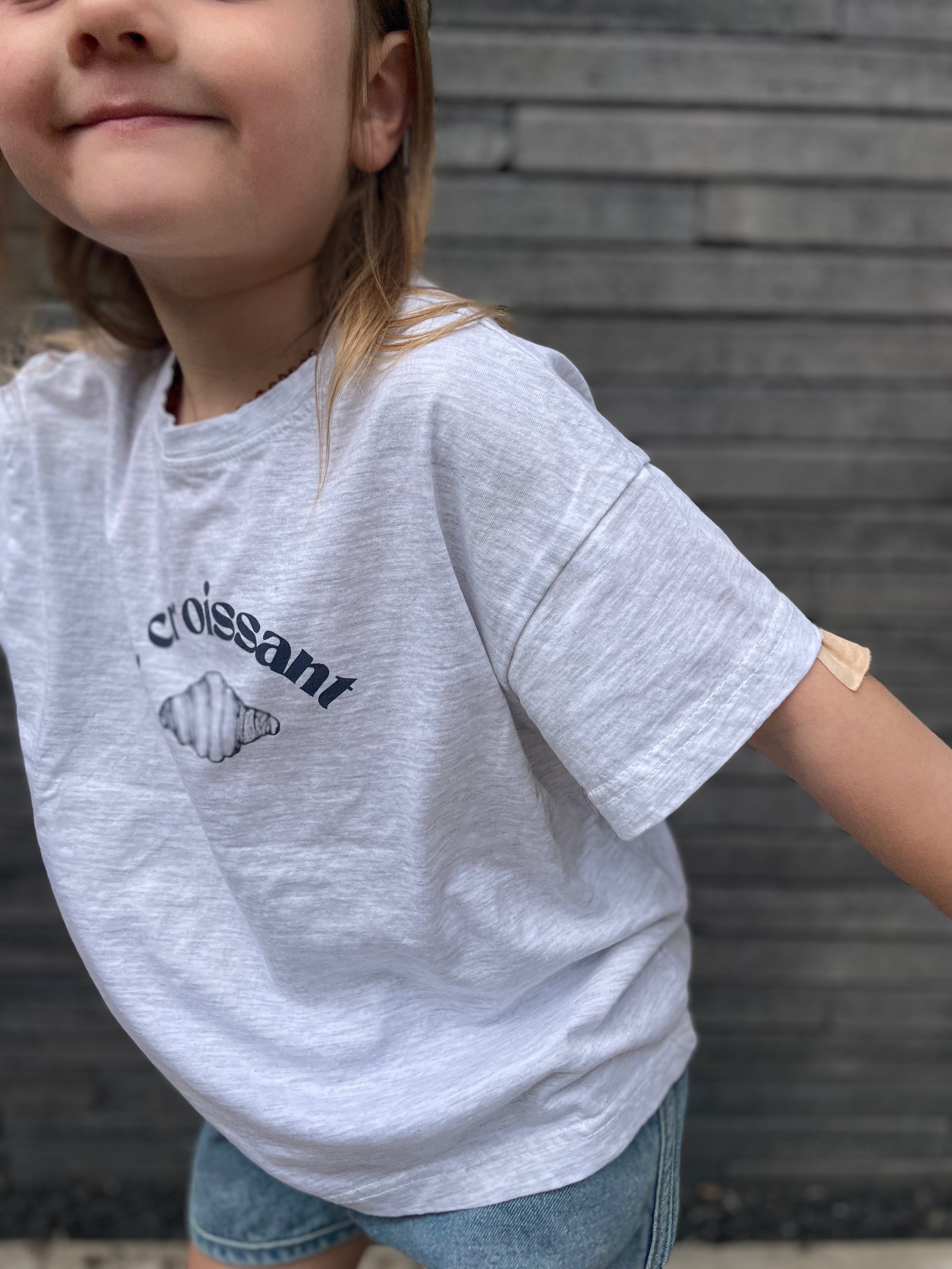 Croissant tee
