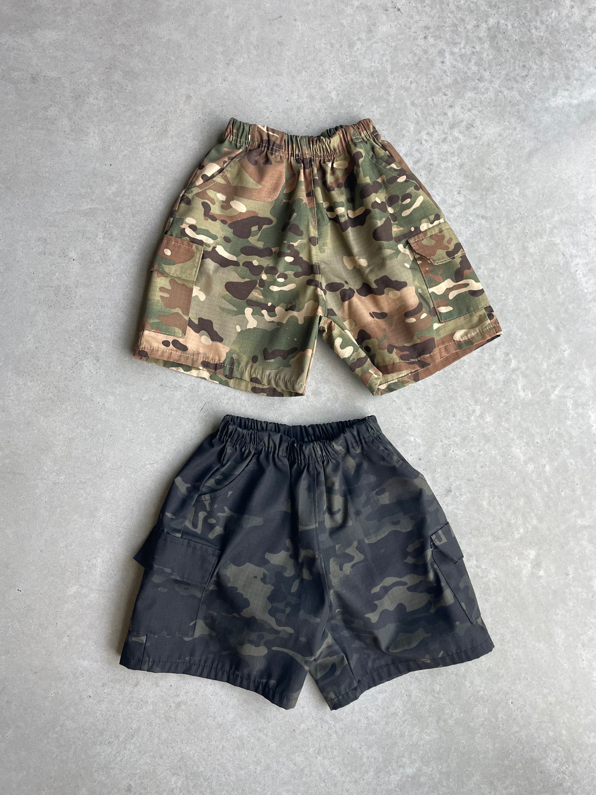 Cargo camo shorts