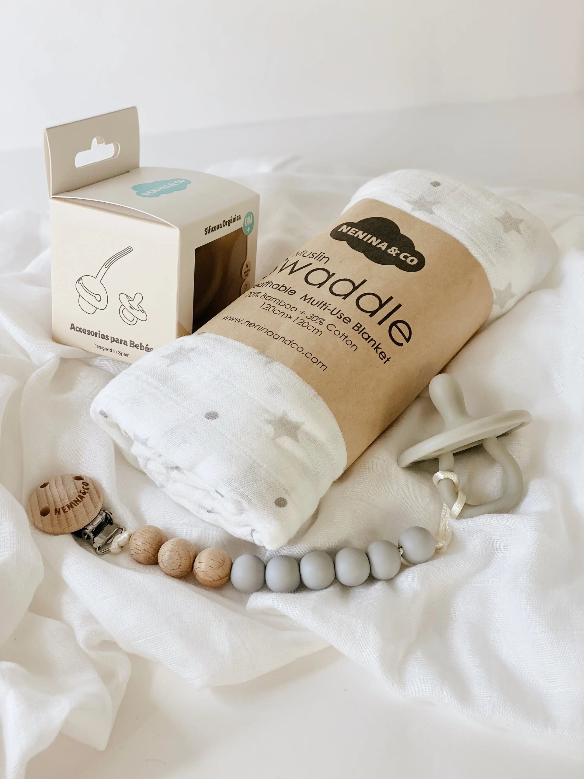 Set of hydrophilic cloth + pacifier chain + pacifier