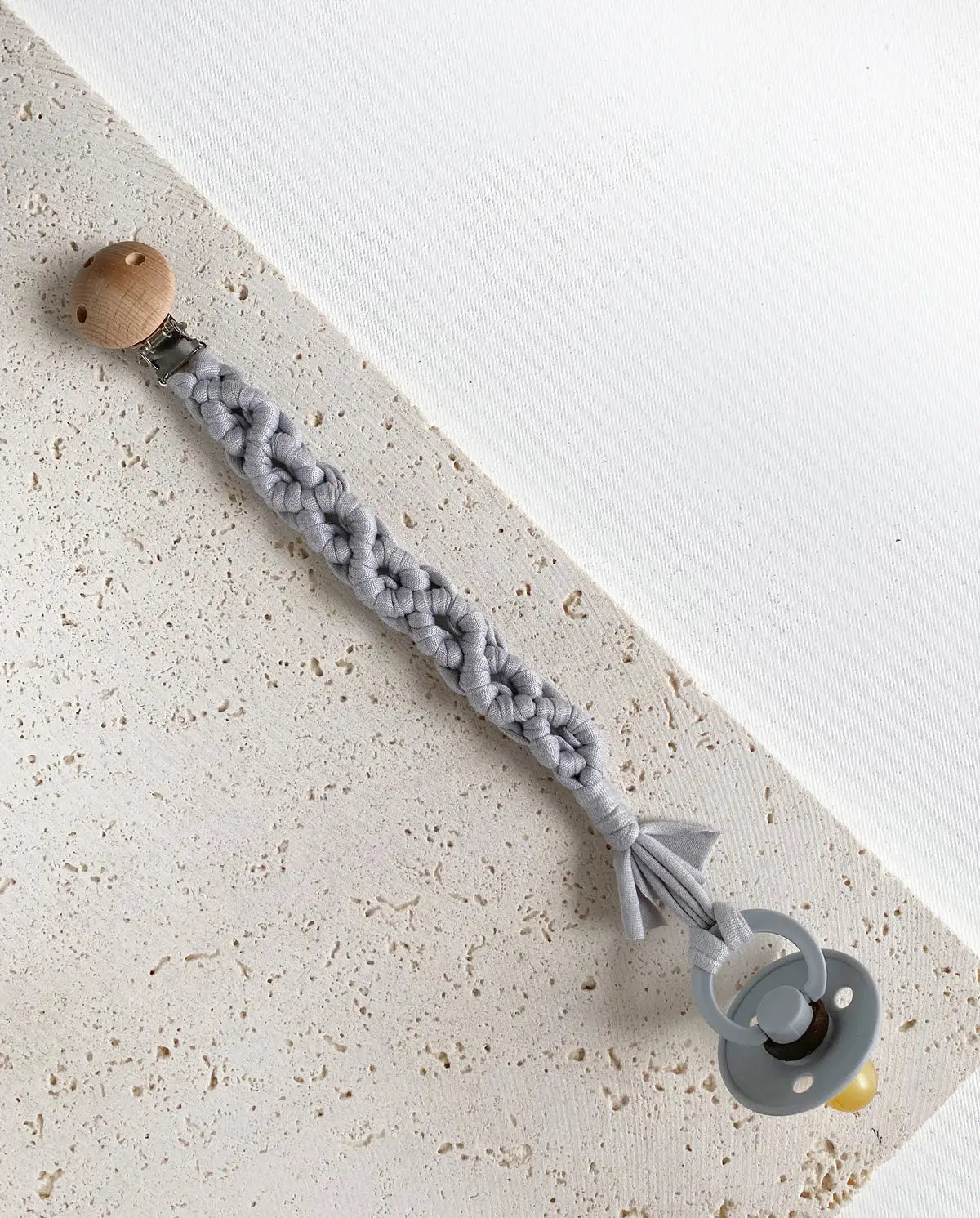 Pacifier chain - macramé